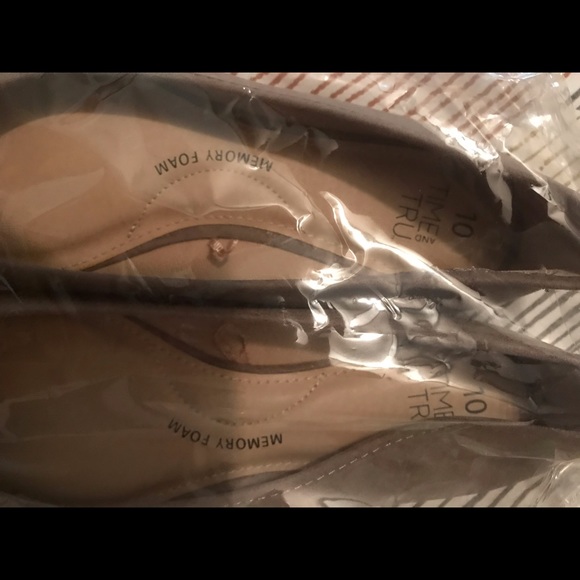 Taupe Flats - Picture 2 of 4